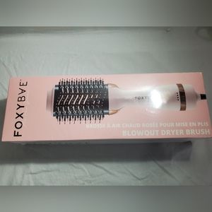 FOXYBAE Blowout Dryer Brush New in Box